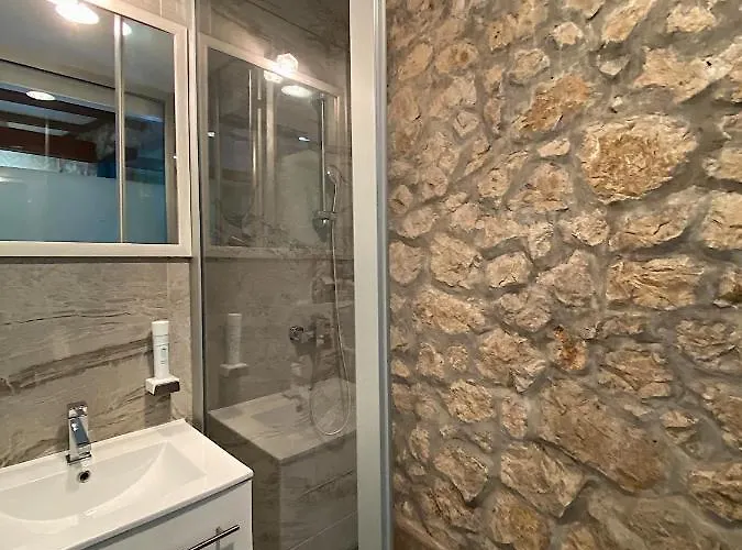 Hotel-restaurant Kriva Cuprija Hotel 4*